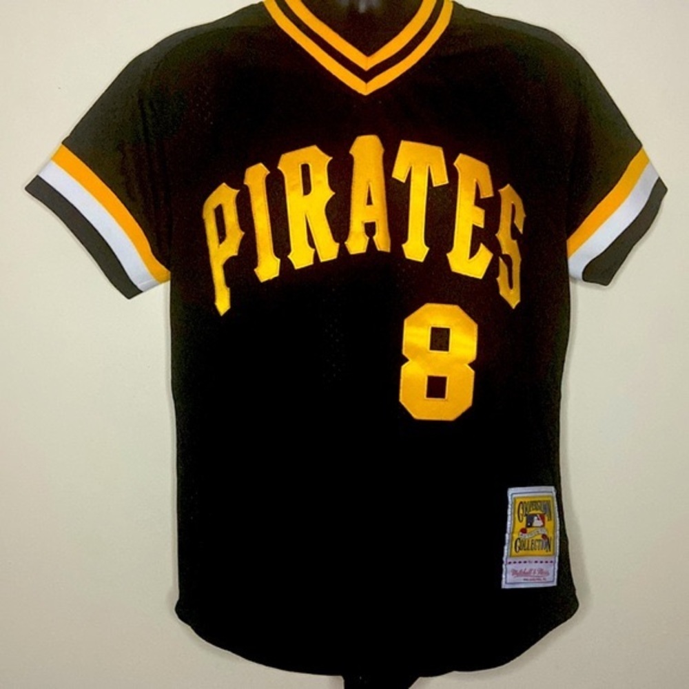 AUTH ⚾️ Willie Stargell #8 jersey | Pirates | 40 (M) | 1982 | Like New